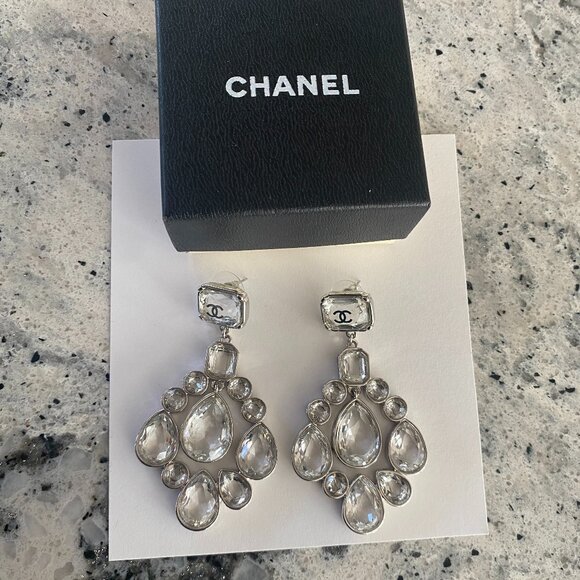 Chanel Chandelier Crystal Drop Earrings Authentic (10/10 Amazing Condition) - Picture 1 of 7